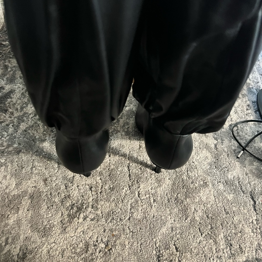 Burberry Kilbride DrawString Leather Boots